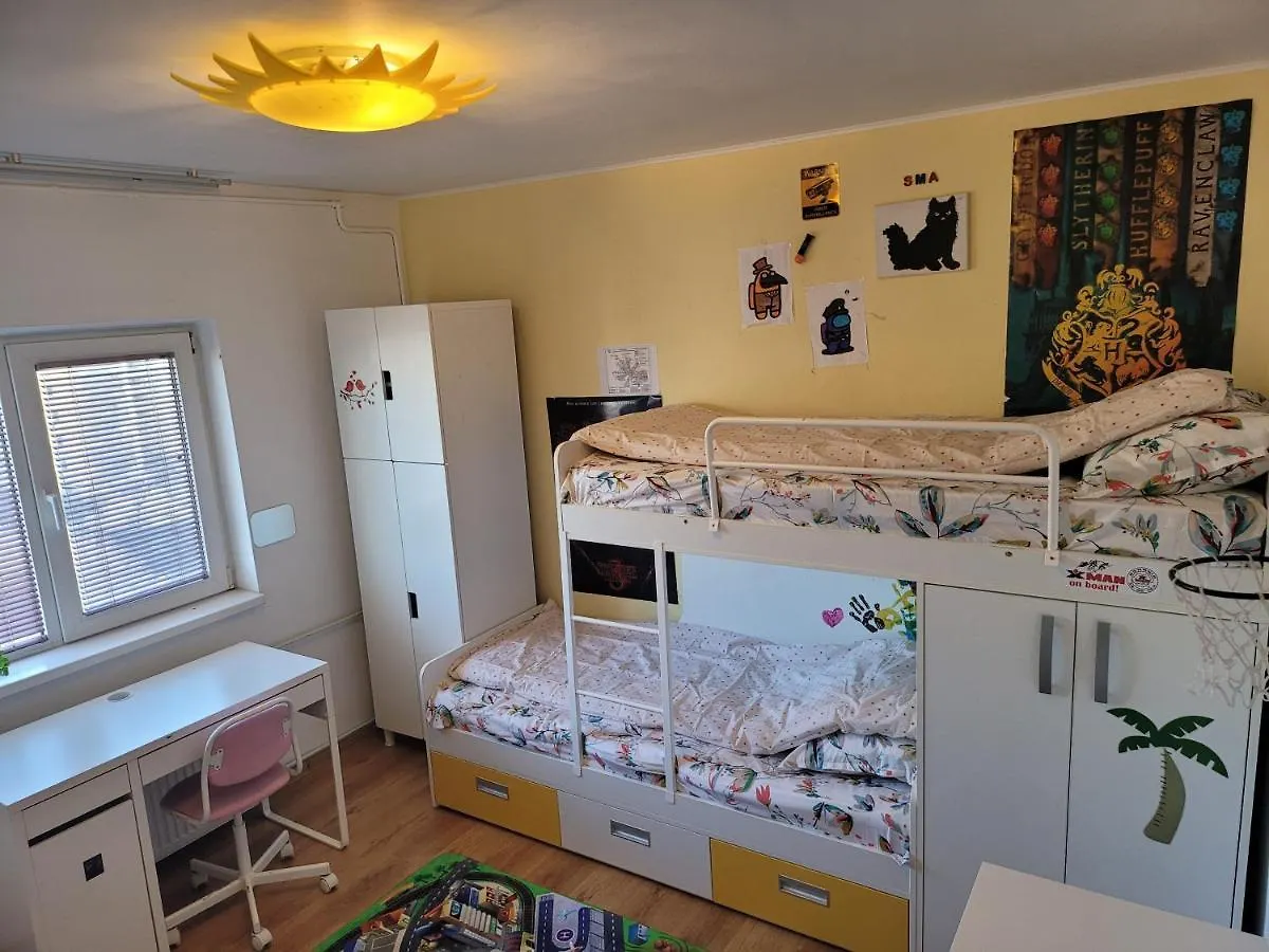 Family Friendly With Kids Room, Quiet And Peaceful Bucarest Apartamento