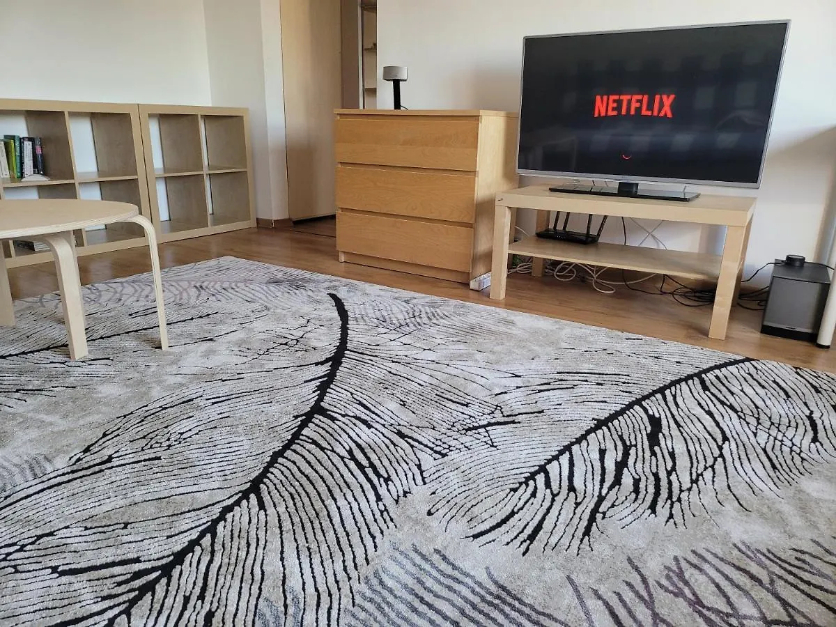 Apartamento Family Friendly With Kids Room, Quiet And Peaceful Bucarest Rumanía
